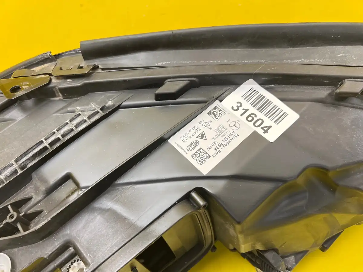 Far Mercedes GLE W167 Lift 23- Full LED