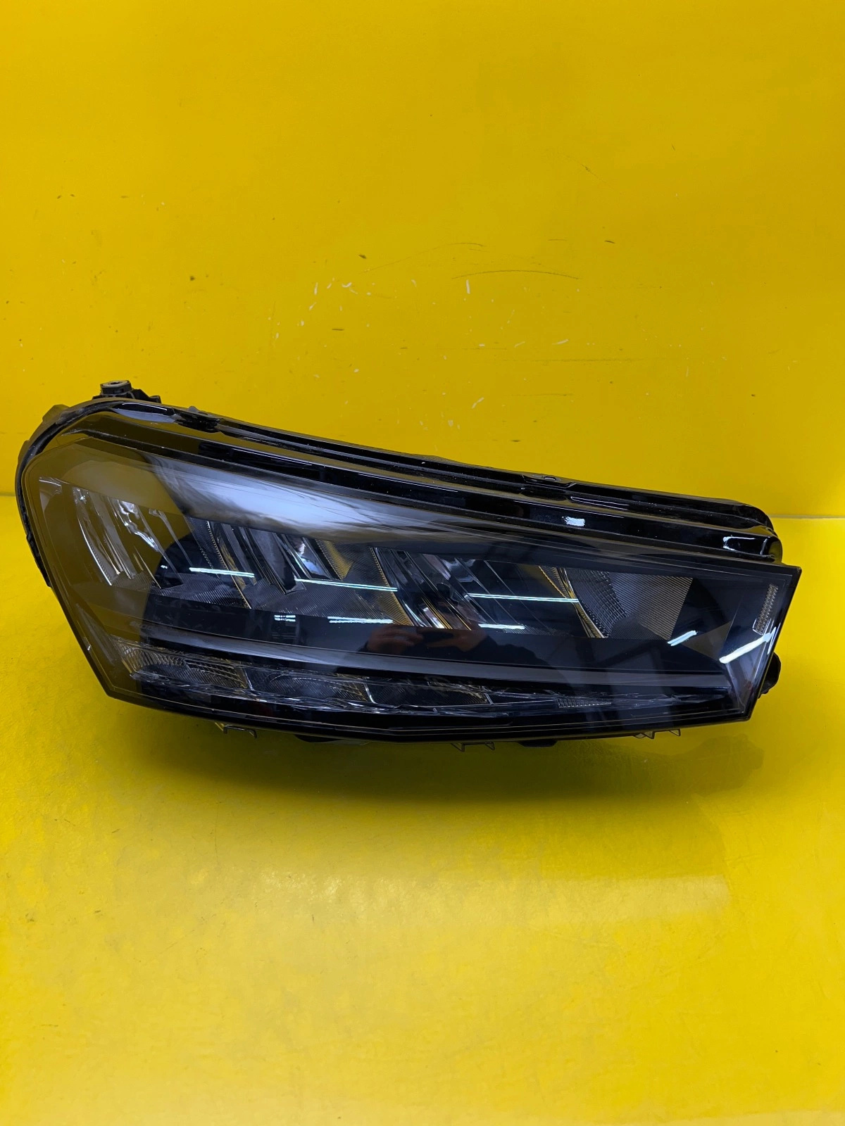 Far dreapta Full LED OEM 31622