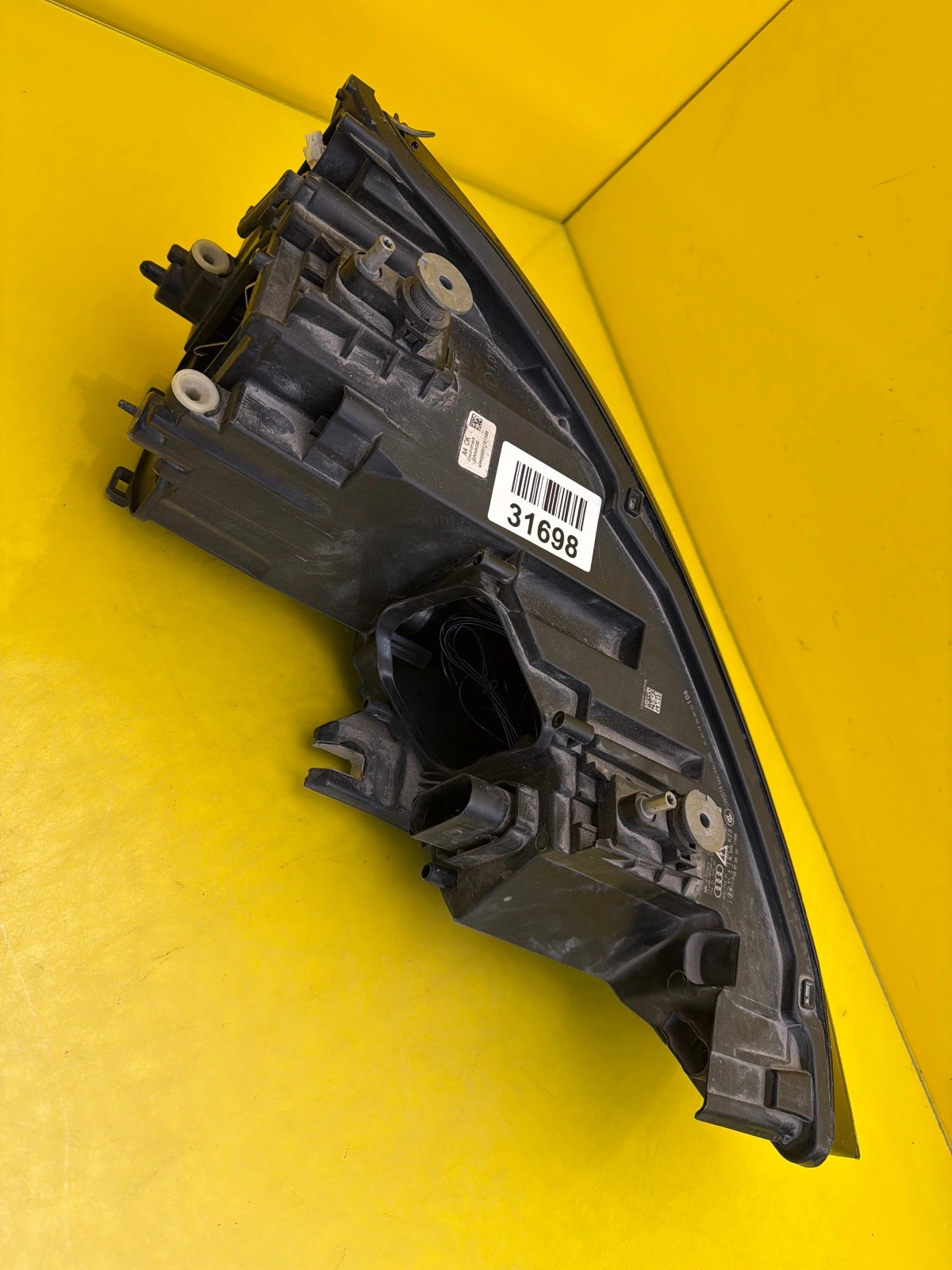 Far Audi A1 8X Lift Bixenon - Image 3