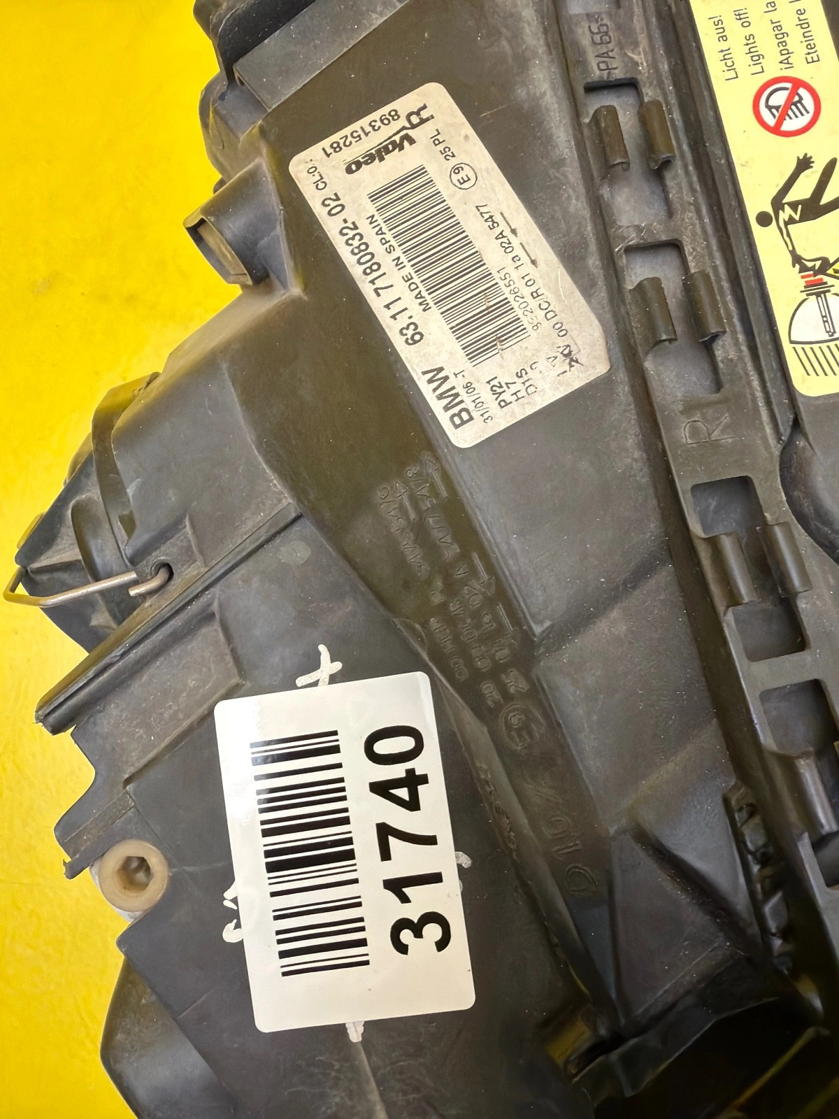 Far dreapta Xenon BMW Seria 1 E82 2007-2011 OEM 7180832-02 - Image 2