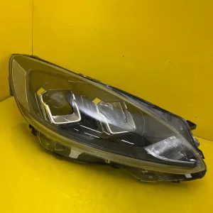 Far Dreapta Ford Kuga MK3 LED