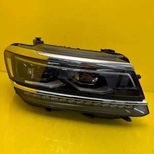 Far Dreapta VW Tiguan 5NN II Allspace Full LED