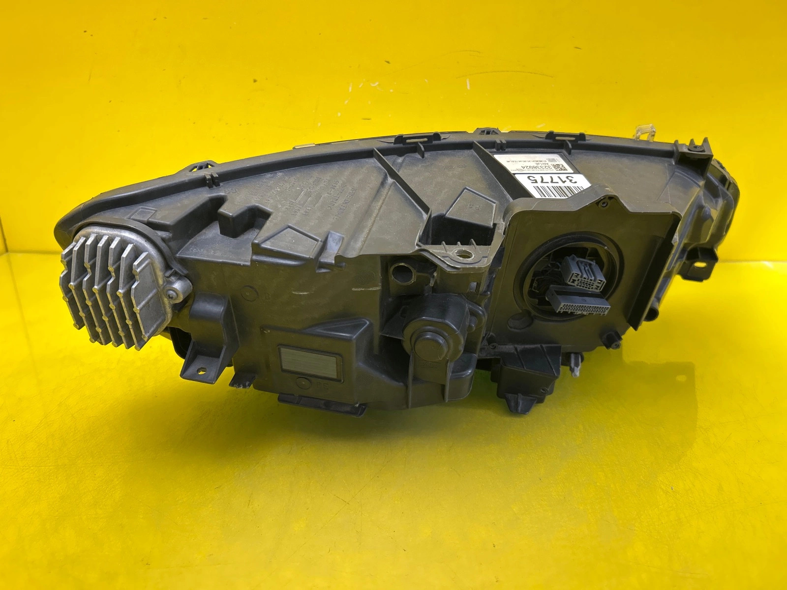 Far stânga Full LED OEM 31775 - Image 3