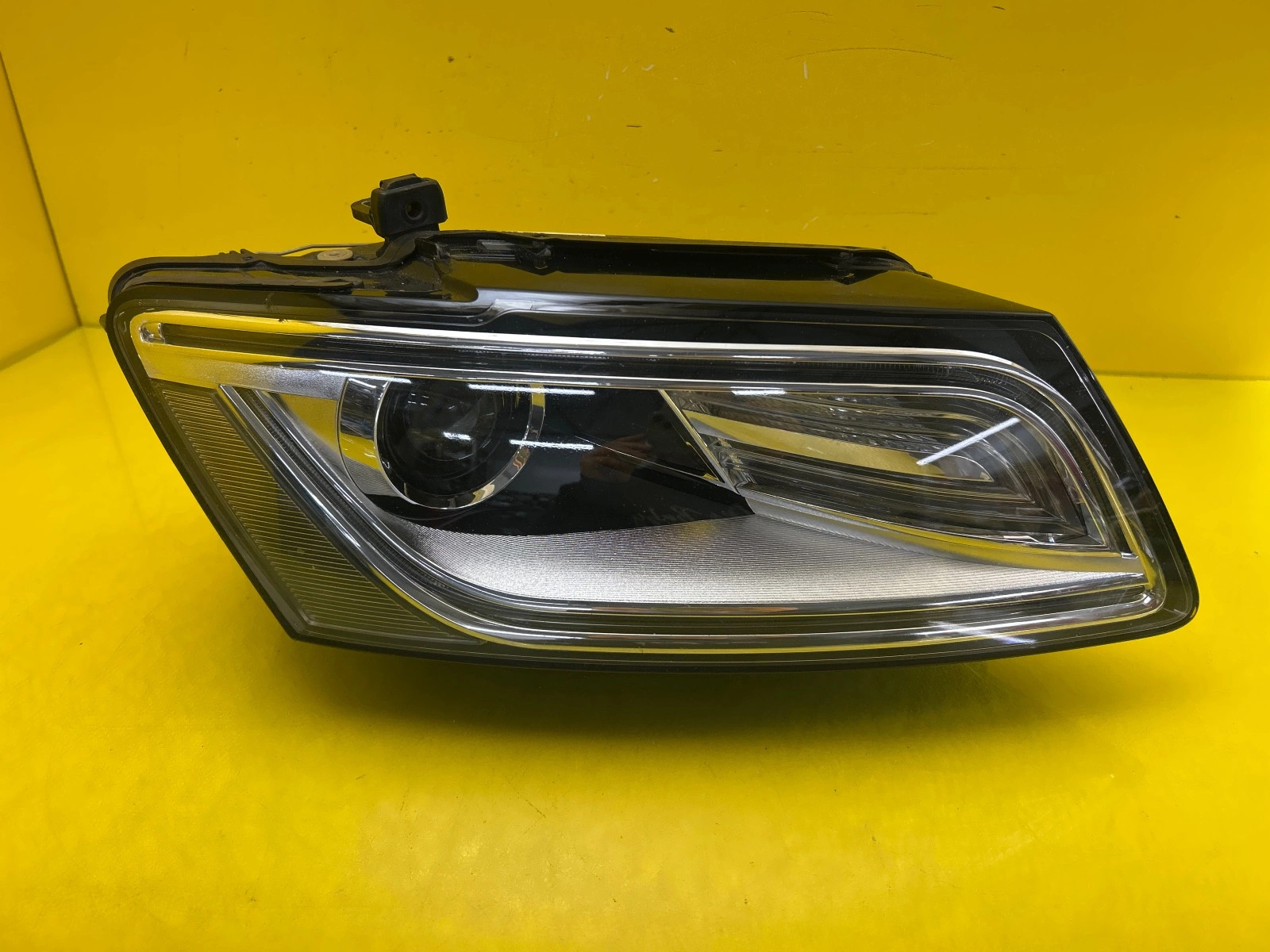 Far Dreapta Xenon Audi Q5 8R Lift 16-