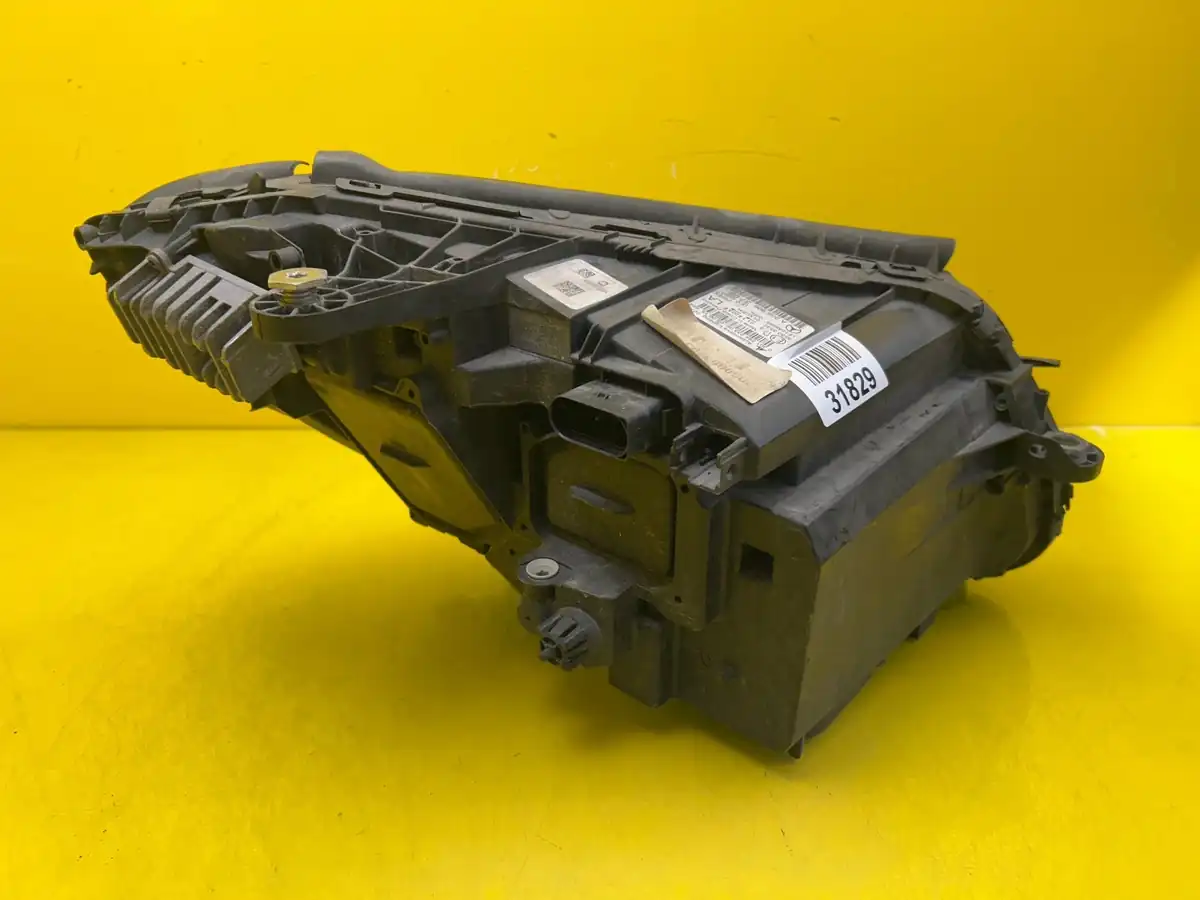 Far Mercedes C-Class W205 Full LED