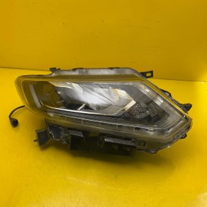 Far dreapta Full LED OEM 31835
