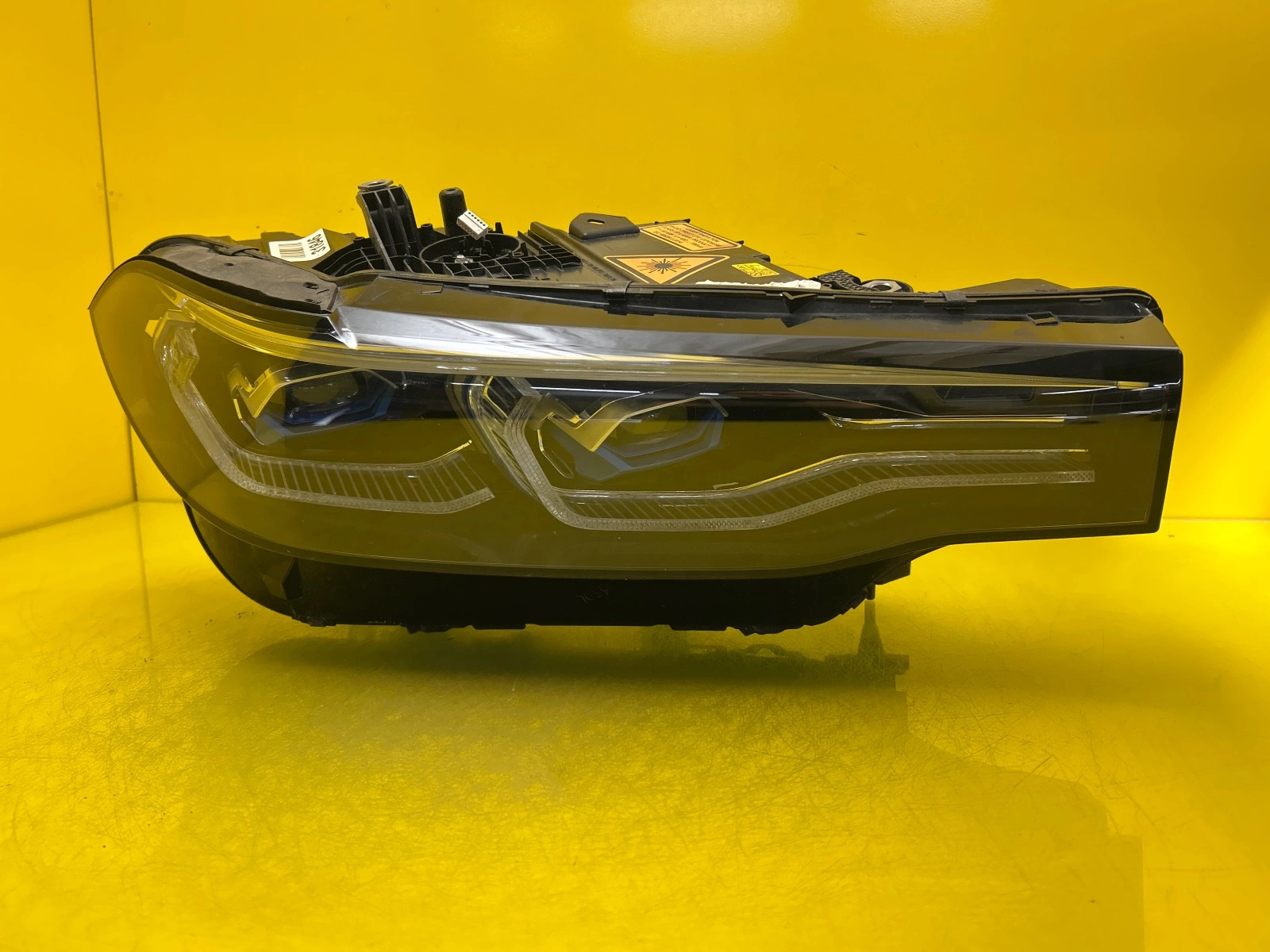 Far dreapta Laser BMW X7 G07 OEM 9481802-10