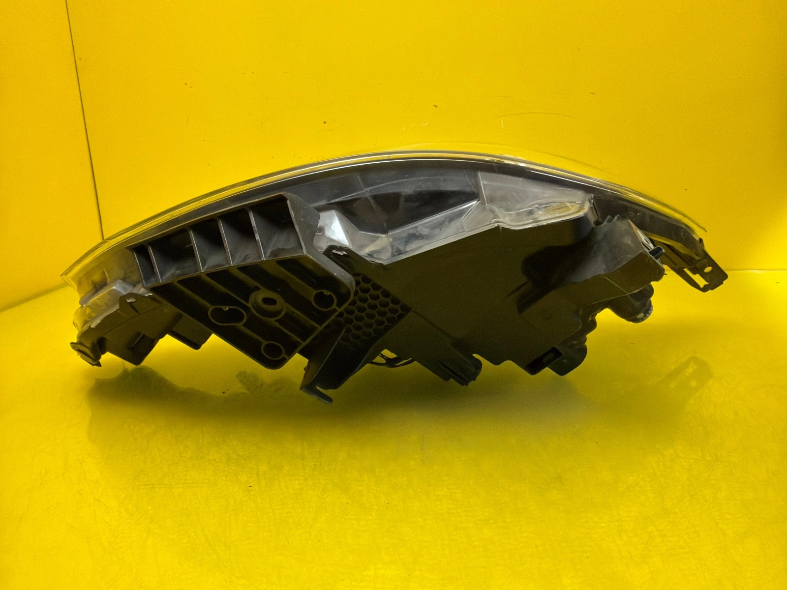 Far Stanga Nissan Qashqai 18013 LED - Image 4