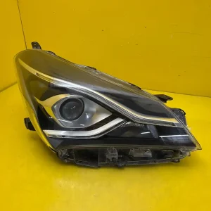 Far Dreapta Toyota Yaris III Lift 17 20 LED