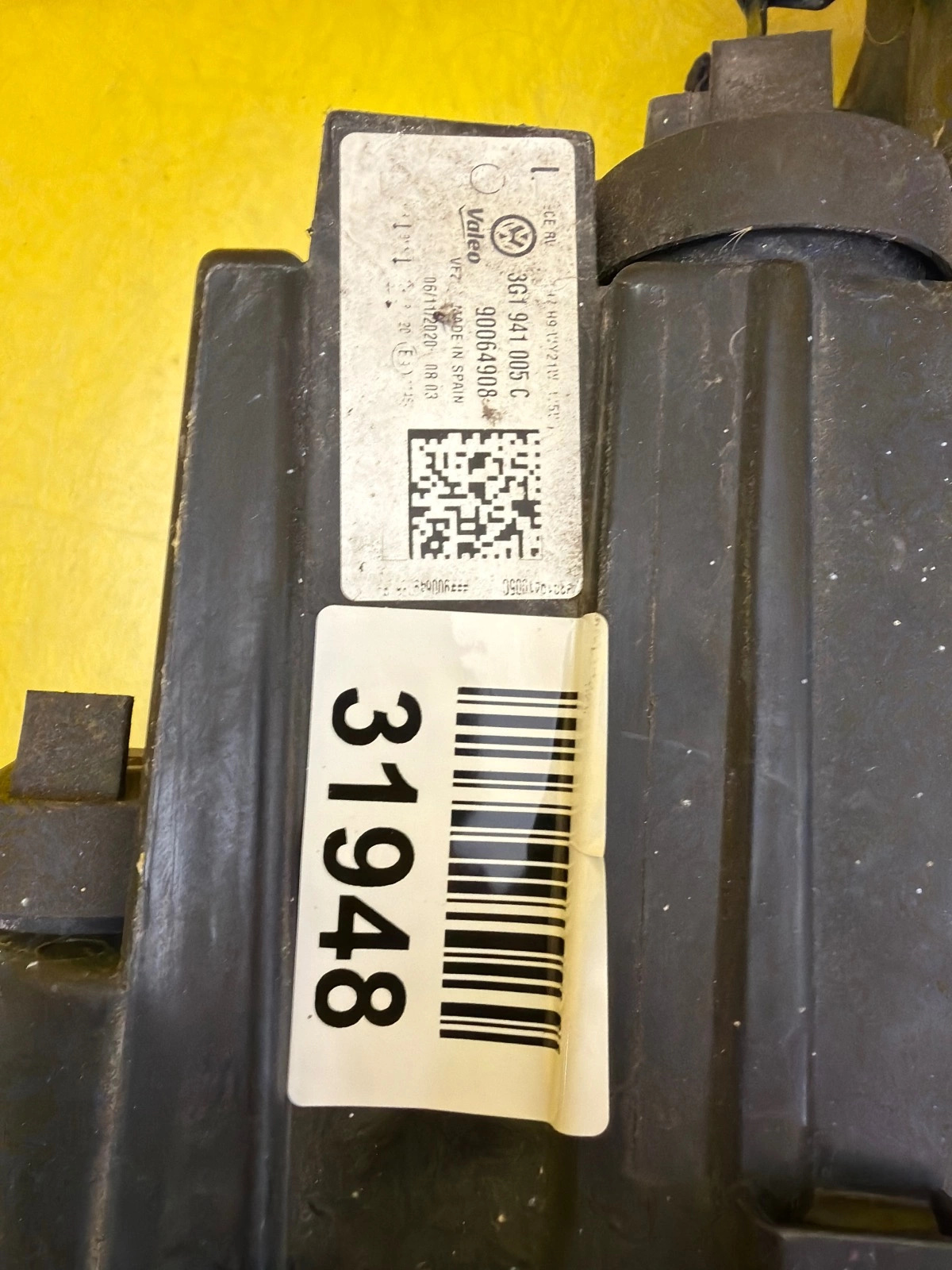 Far Stanga Volkswagen Przod Passat B8 3Gc - Image 2