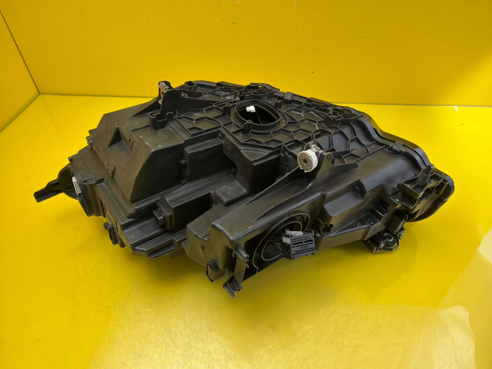 Far Dreapta BMW Seria 8 G14 Full LED - Image 6