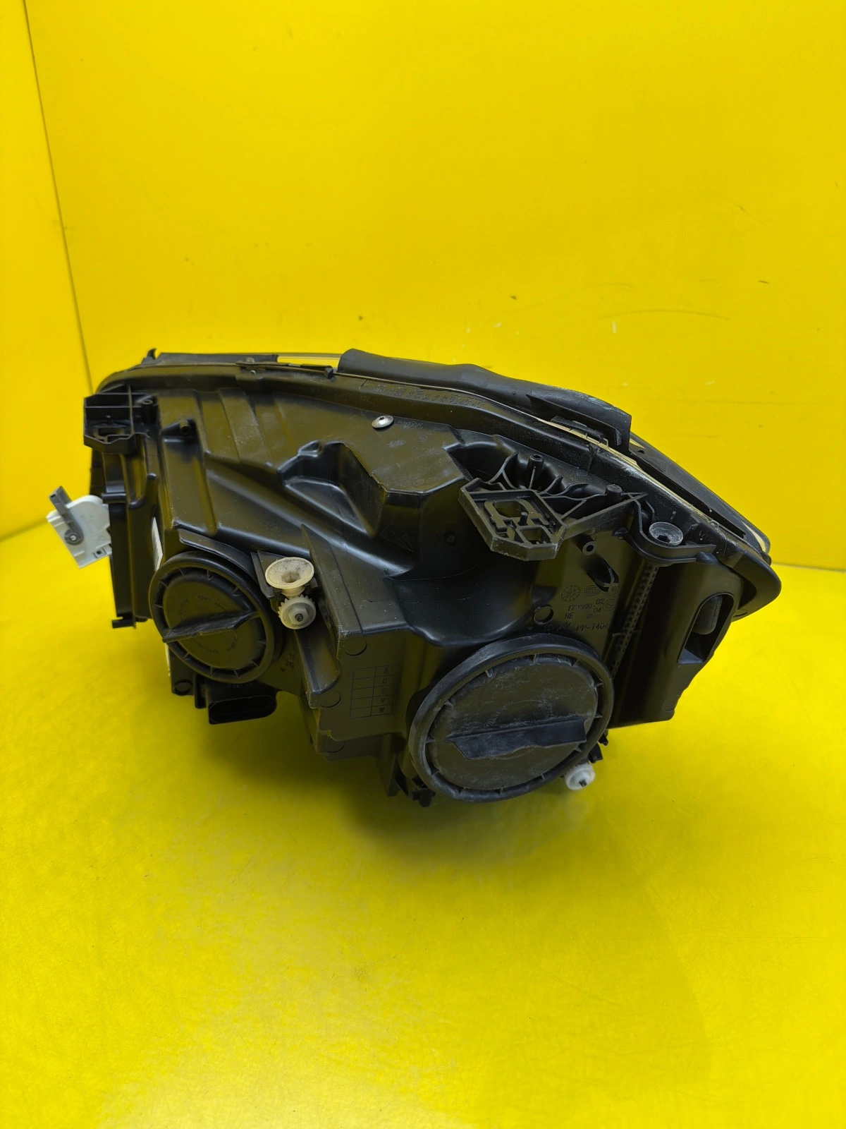 Far dreapta Xenon OEM 31973 - Image 4