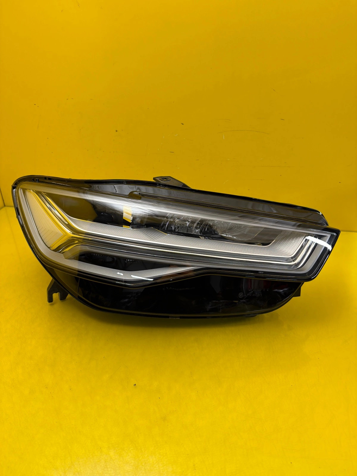 Far dreapta Full LED Facelift OEM 31986