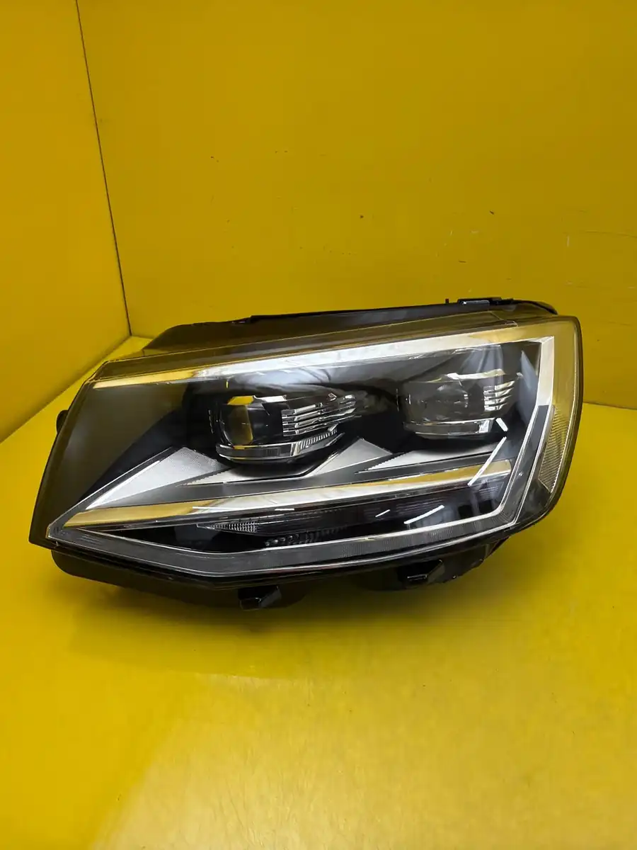 Far Stanga Volkswagen T6 Full LED