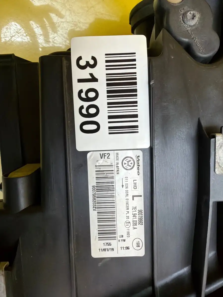 Far Stanga Volkswagen T6 Full LED