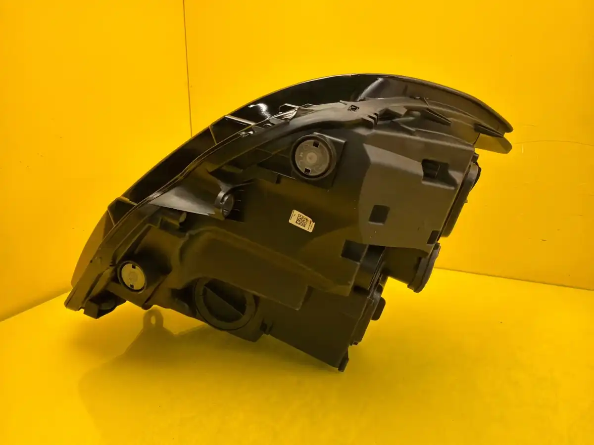 Far Stanga Volkswagen T6 Full LED