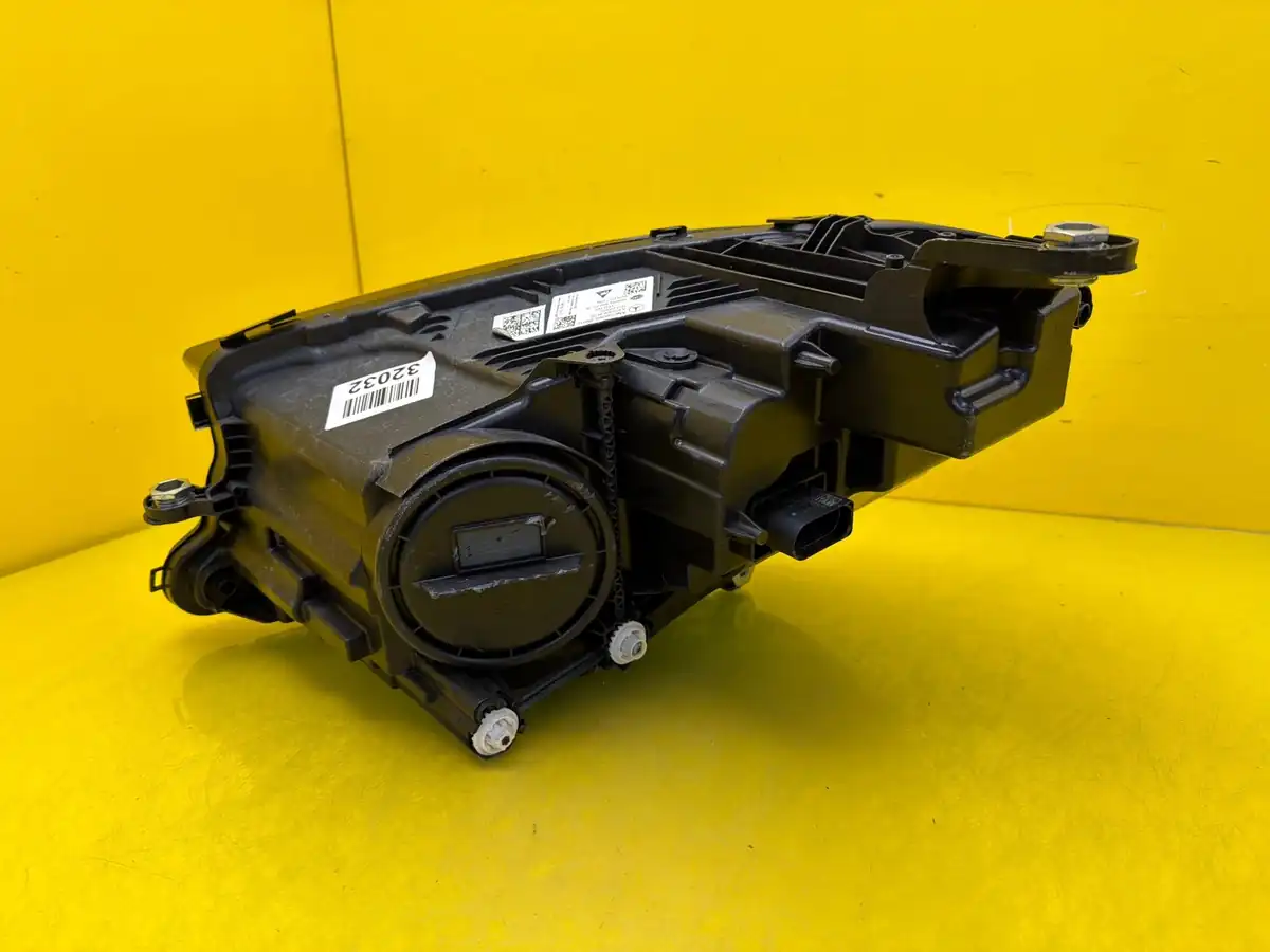 Far Dreapta Mercedes E-Class W213 Lift Full LED