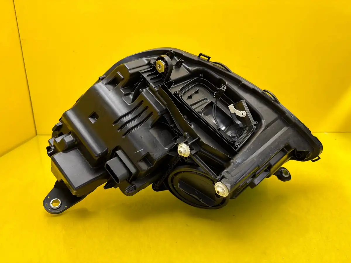 Far Dreapta Mercedes E-Class W213 Lift Full LED
