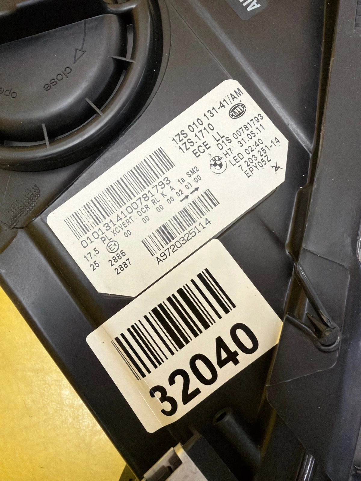 Far stânga Xenon BMW Seria 5 F10 OEM 7203251-14 - Image 2