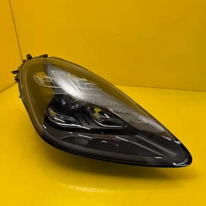 Far Dreapta Porsche Cayenne III 9Y0 17- Matrix Full LED