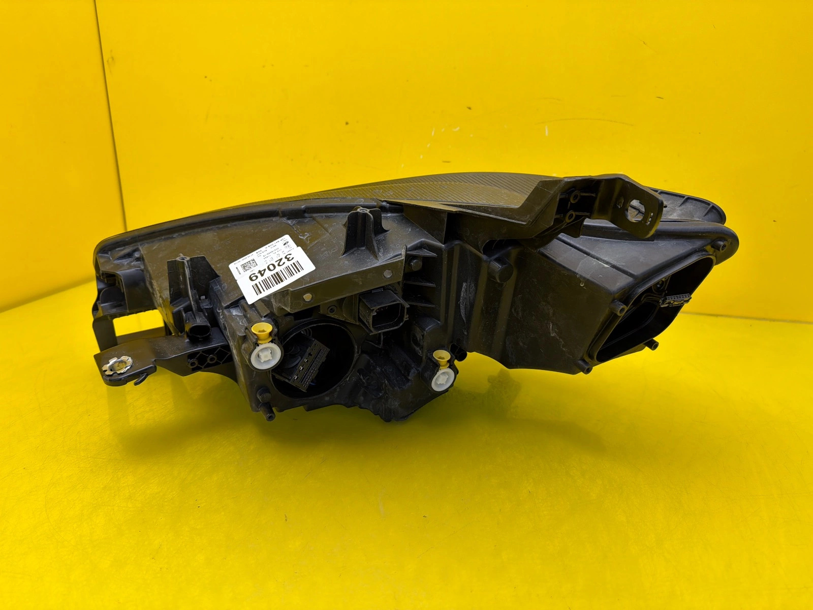 Far Dreapta Seat Cupra Born Full LED - Image 4