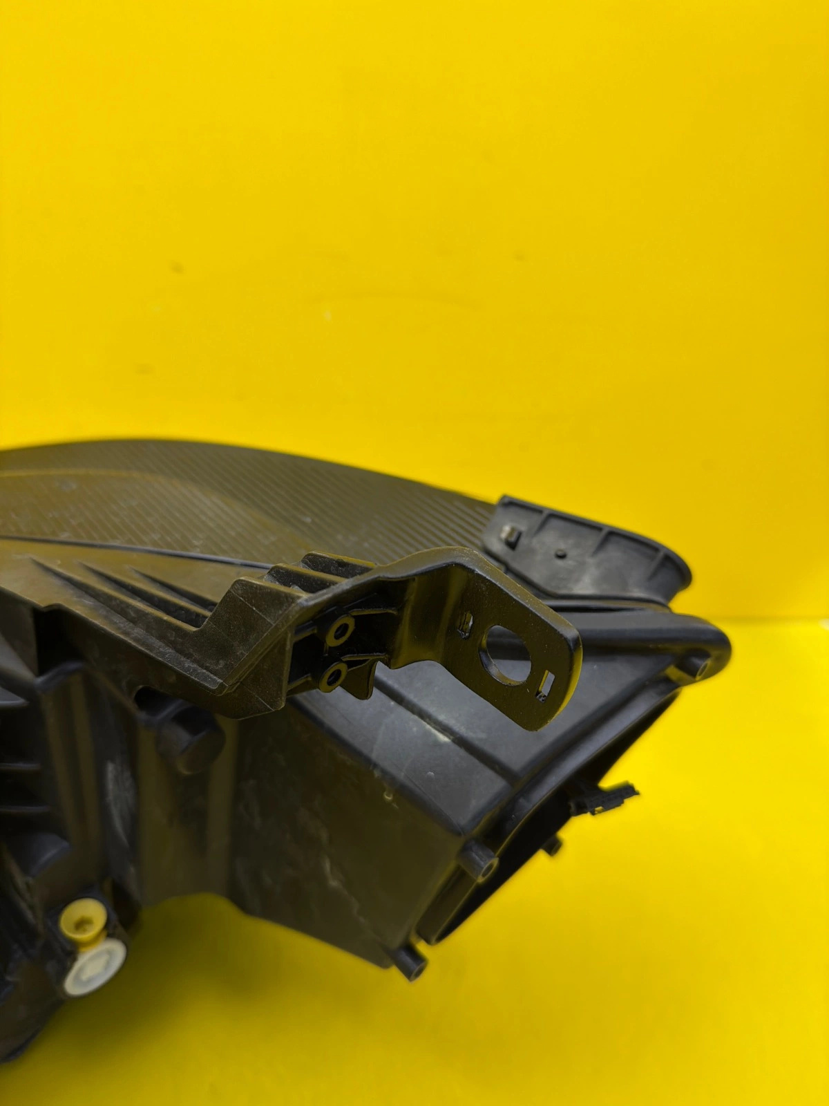 Far Dreapta Seat Cupra Born Full LED - Image 5