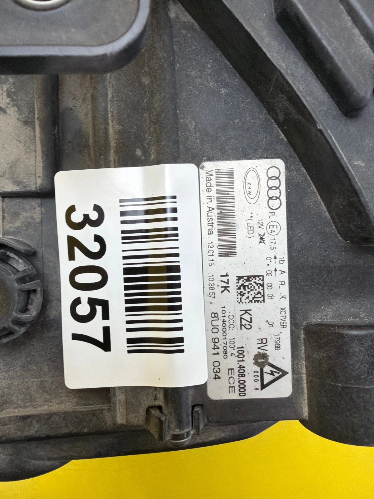 Far dreapta Full LED Facelift OEM 32057 - Image 2