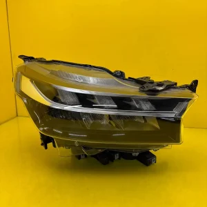 Far Dreapta Suzuki SX4 S-Cross II Full LED
