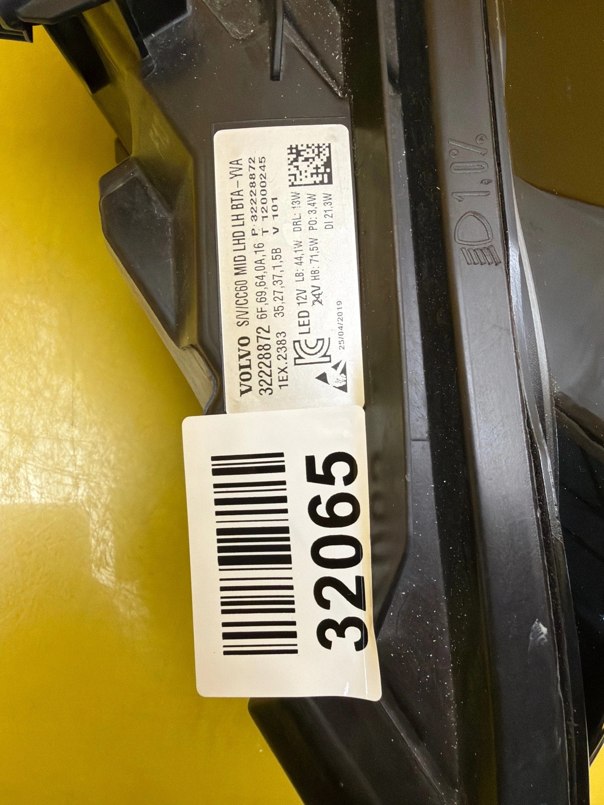 Far stânga LED 2018-2022 OEM 32065 - Image 2