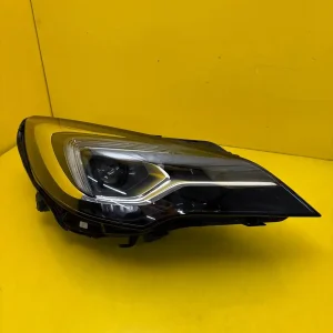 Far Dreapta Opel Astra K V 5 Full LED