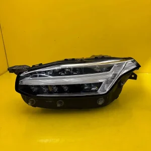 Far Stanga Volvo Xc90 Ii 17 Full LED