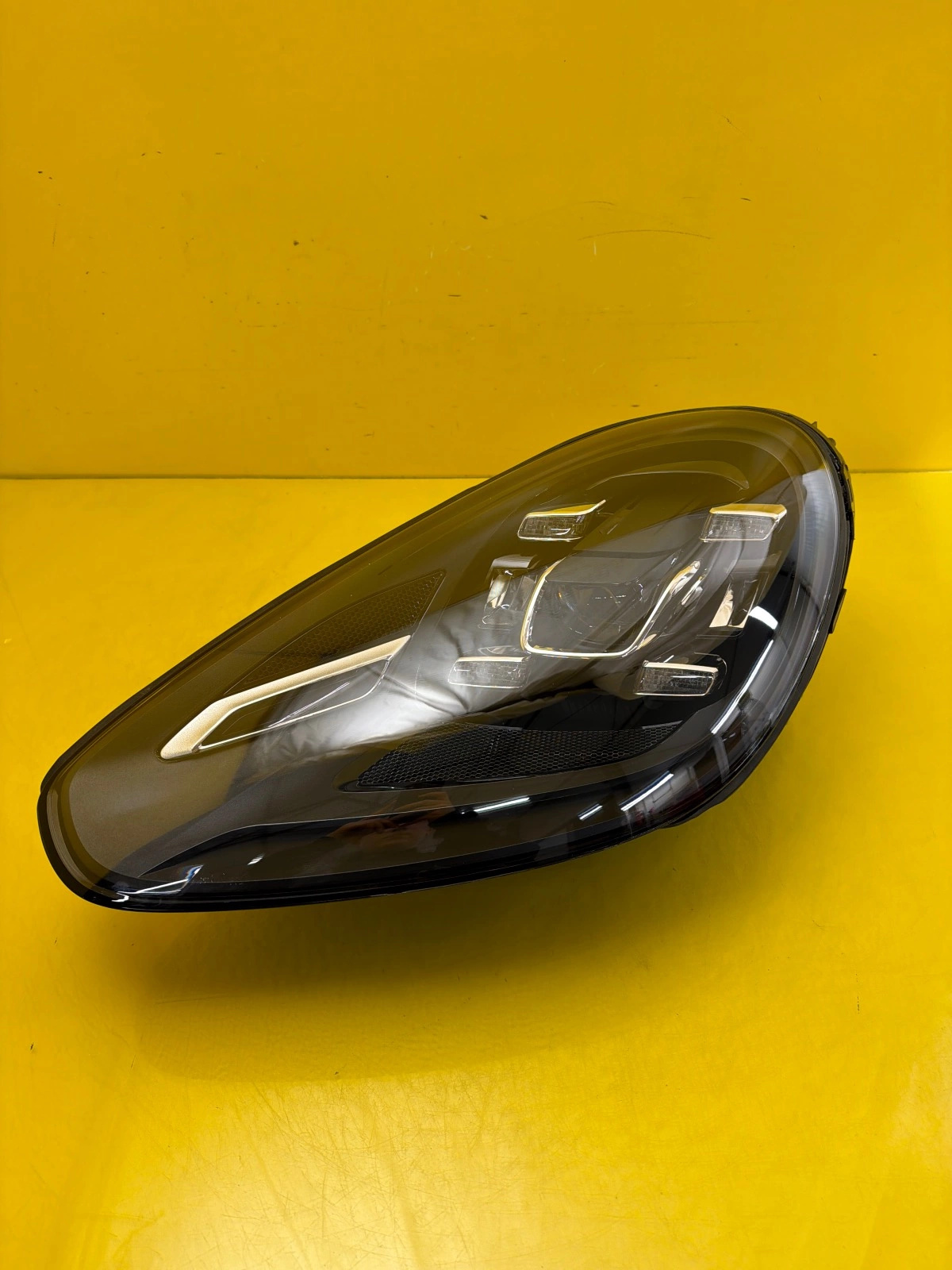 Far stânga Full LED Facelift OEM 32138