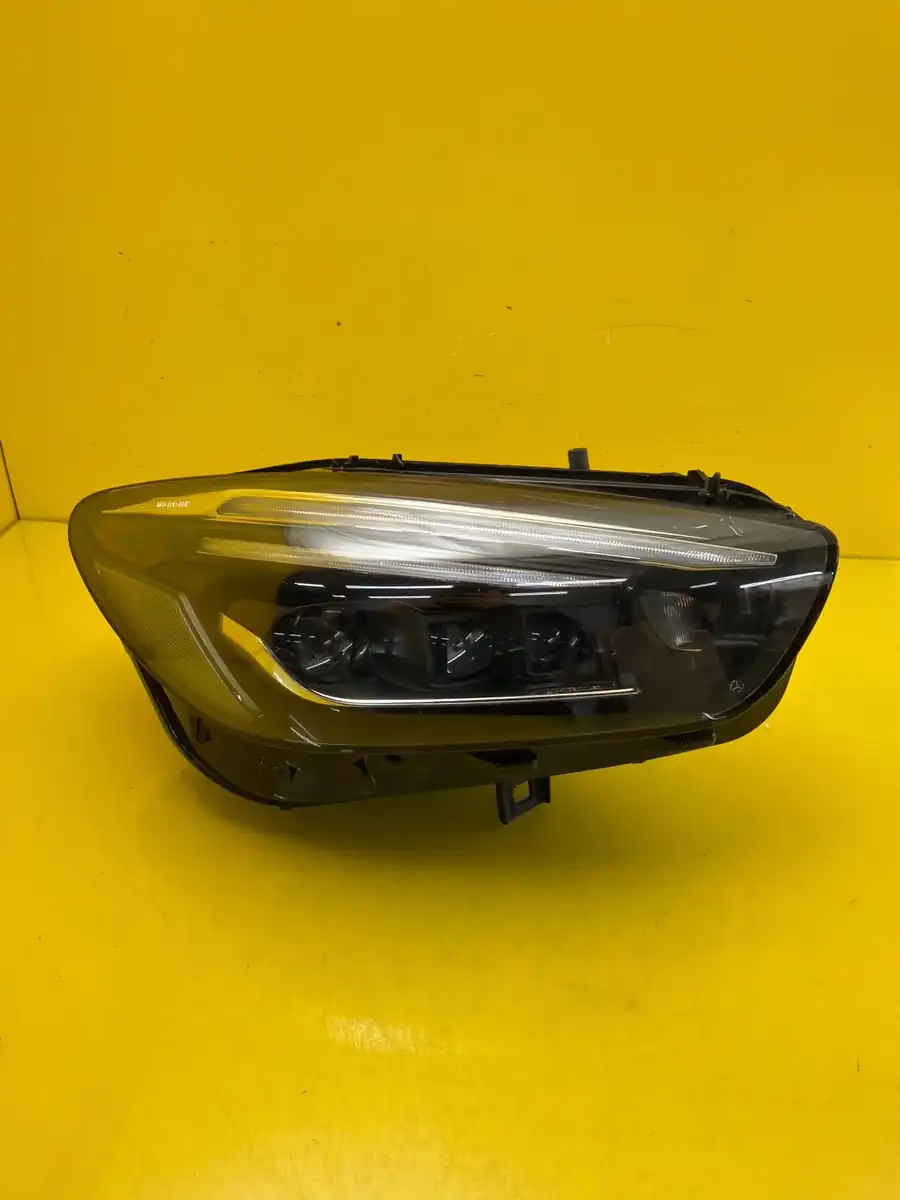Far Dreapta Mercedes B-Class W247 Multibeam LED