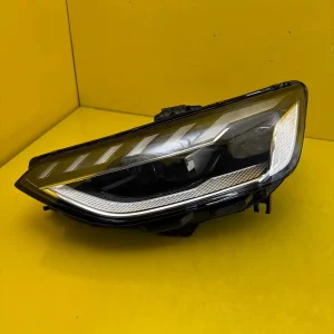 Far Stanga Audi A4 B9 Lift Matrix LED