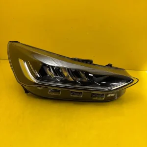 Far Dreapta Ford Focus IV MK4 LED