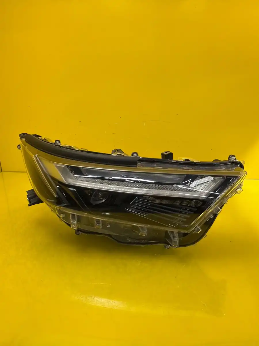 Far Dreapta Toyota Rav4 V Lift Full LED