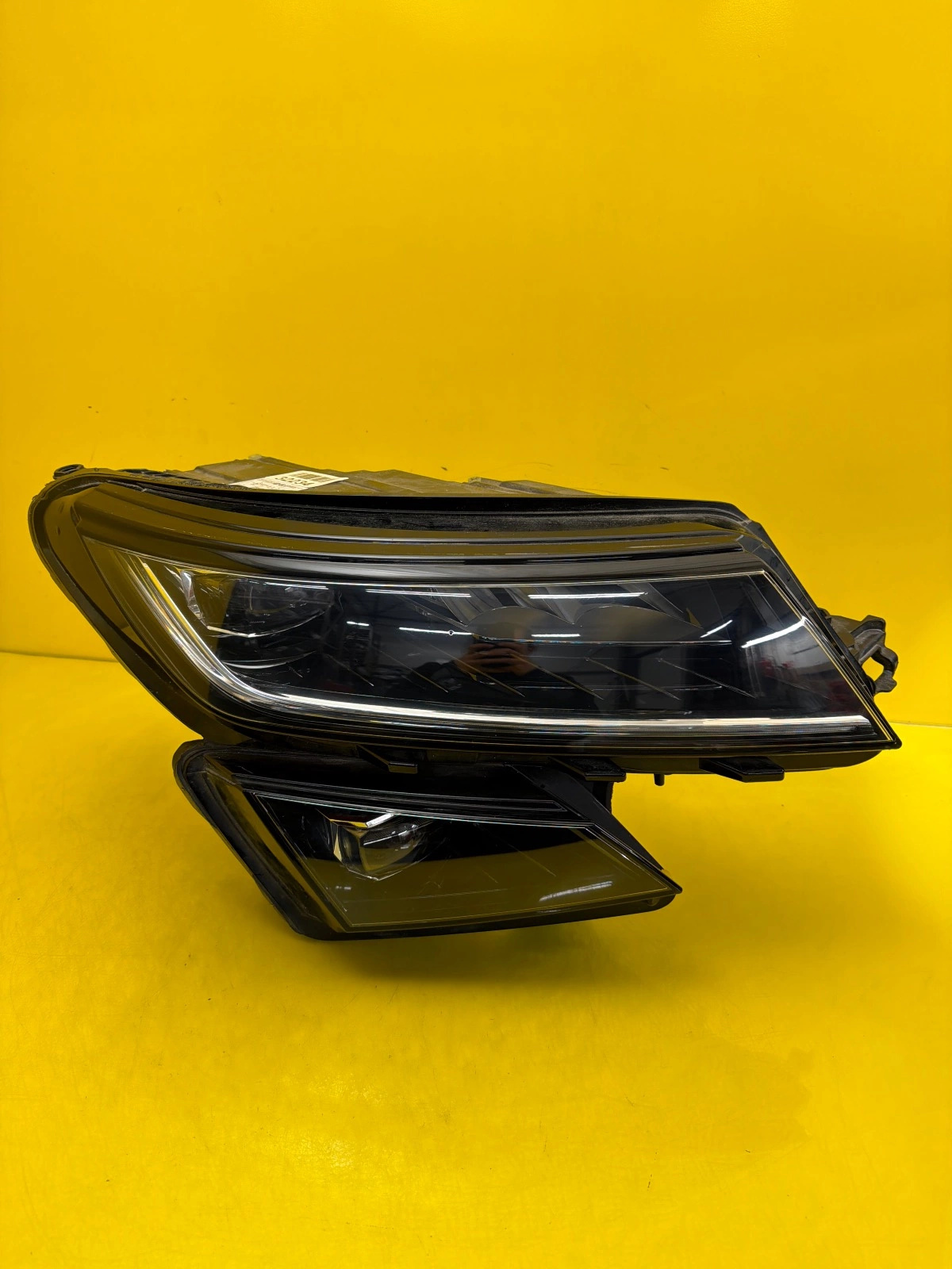 Far Dreapta Skoda Kodiaq 566 16 Full LED