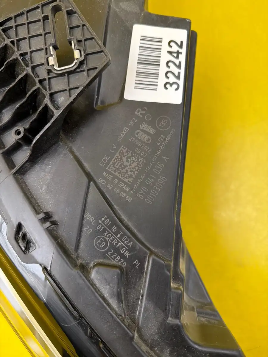 Far Dreapta Audi A3 8Y Full LED