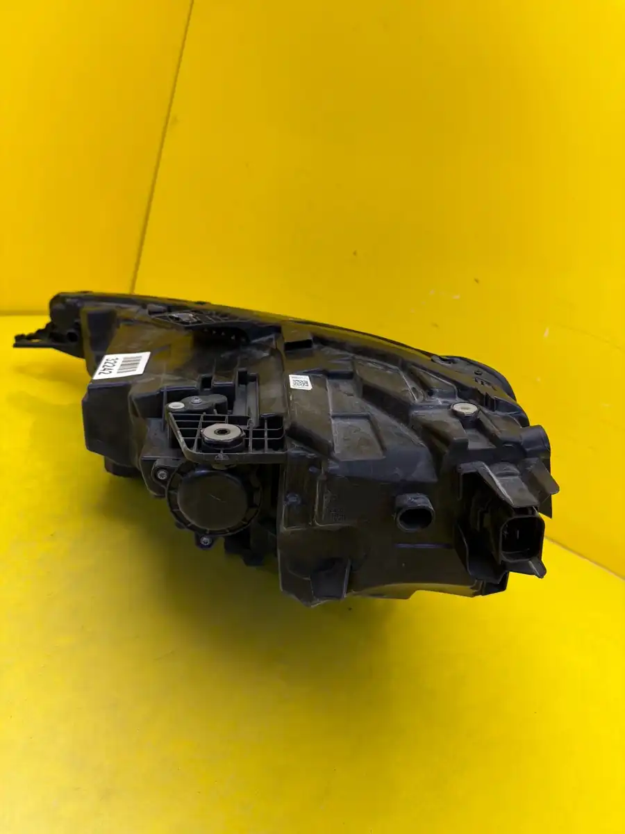 Far Dreapta Audi A3 8Y Full LED