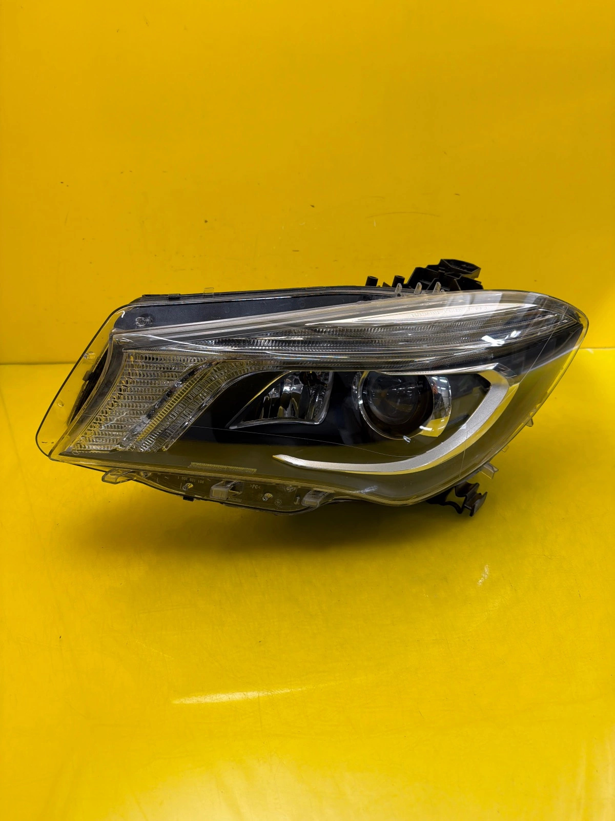 Far stânga Xenon OEM 32247