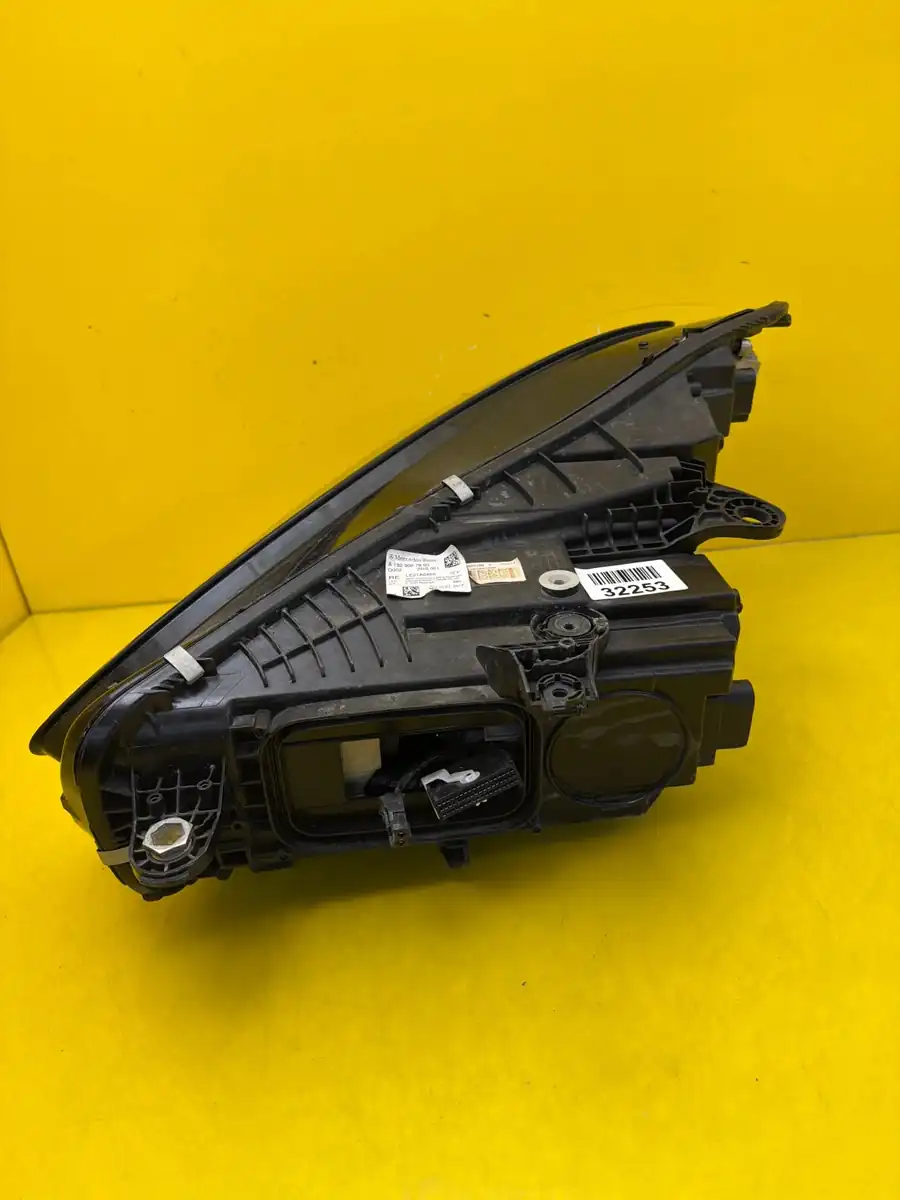 Far Dreapta Mercedes AMG Gt Lift 192 Full LED