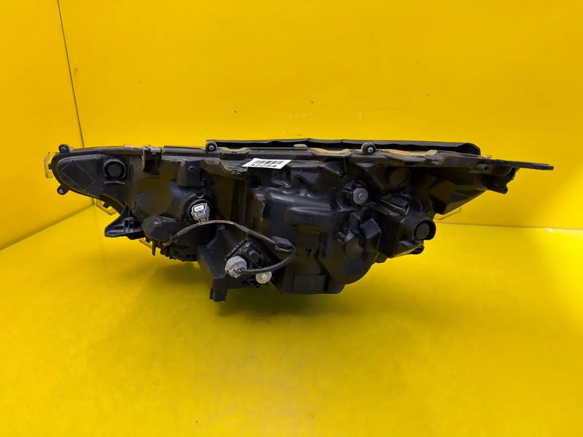 Far Dreapta Toyota Rav4 V 19 Full LED