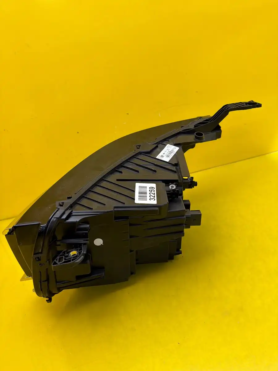 Far Dreapta Opel Grandland X 21- Lift Full LED