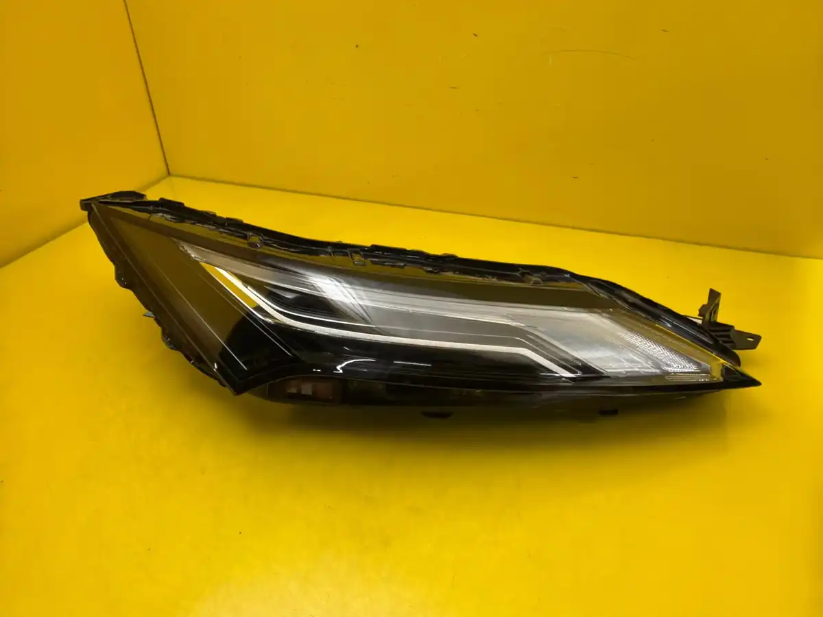 Far Dreapta Nissan X Trail T33 Full LED