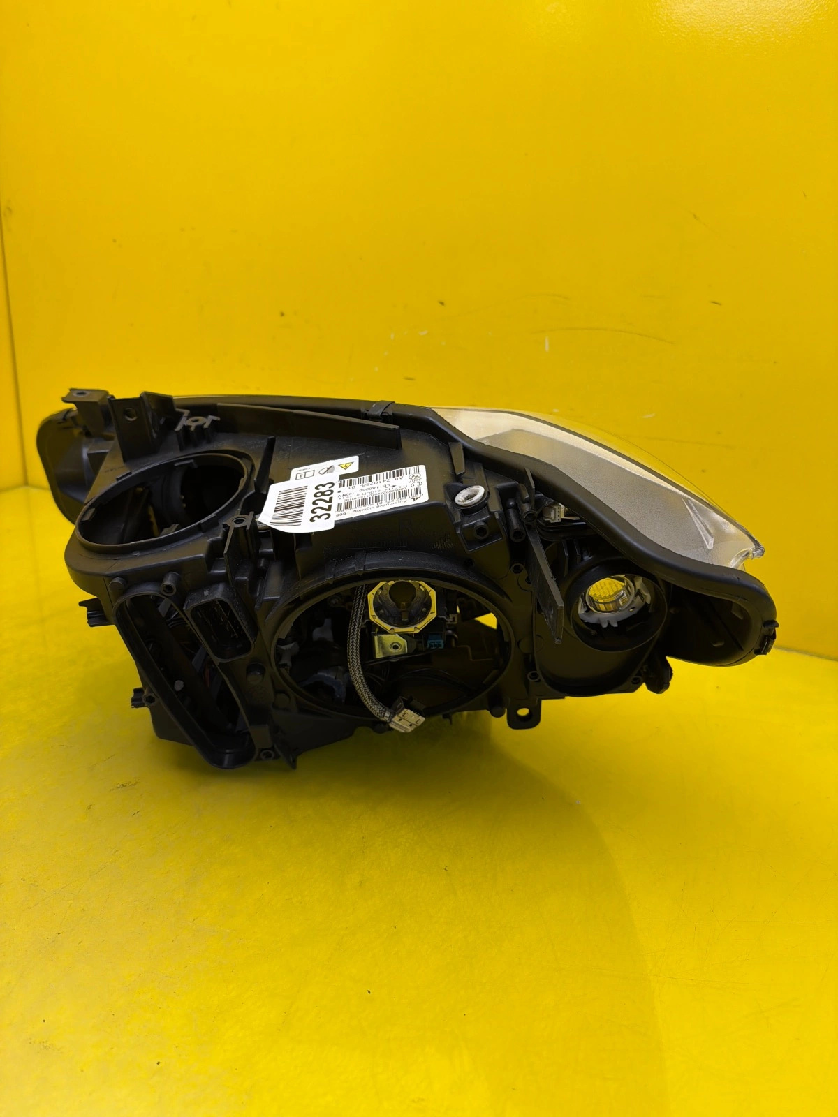 Far dreapta Xenon BMW Seria 4 M4 F32 OEM 7410786-01 - Image 4