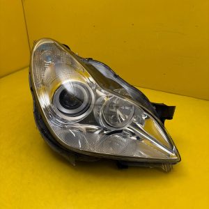 Far dreapta Bi-Xenon OEM 32286