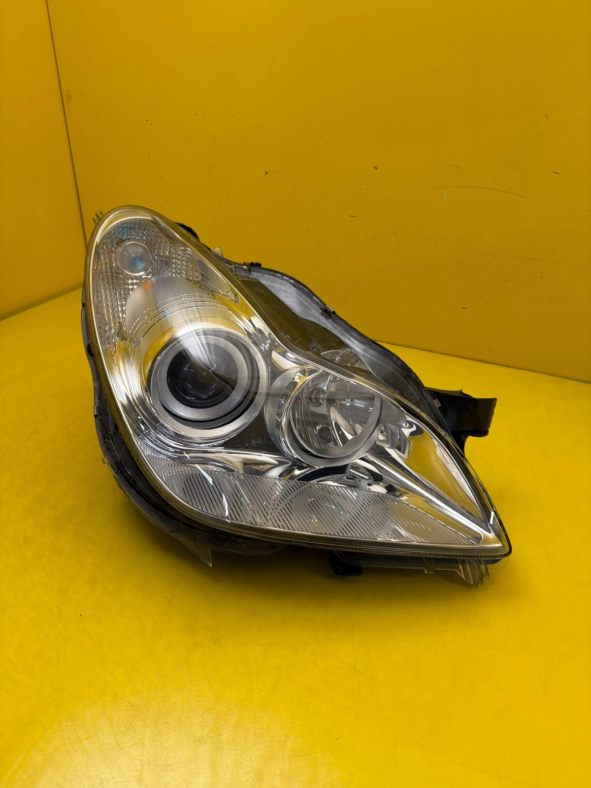 Far dreapta Bi-Xenon OEM 32286