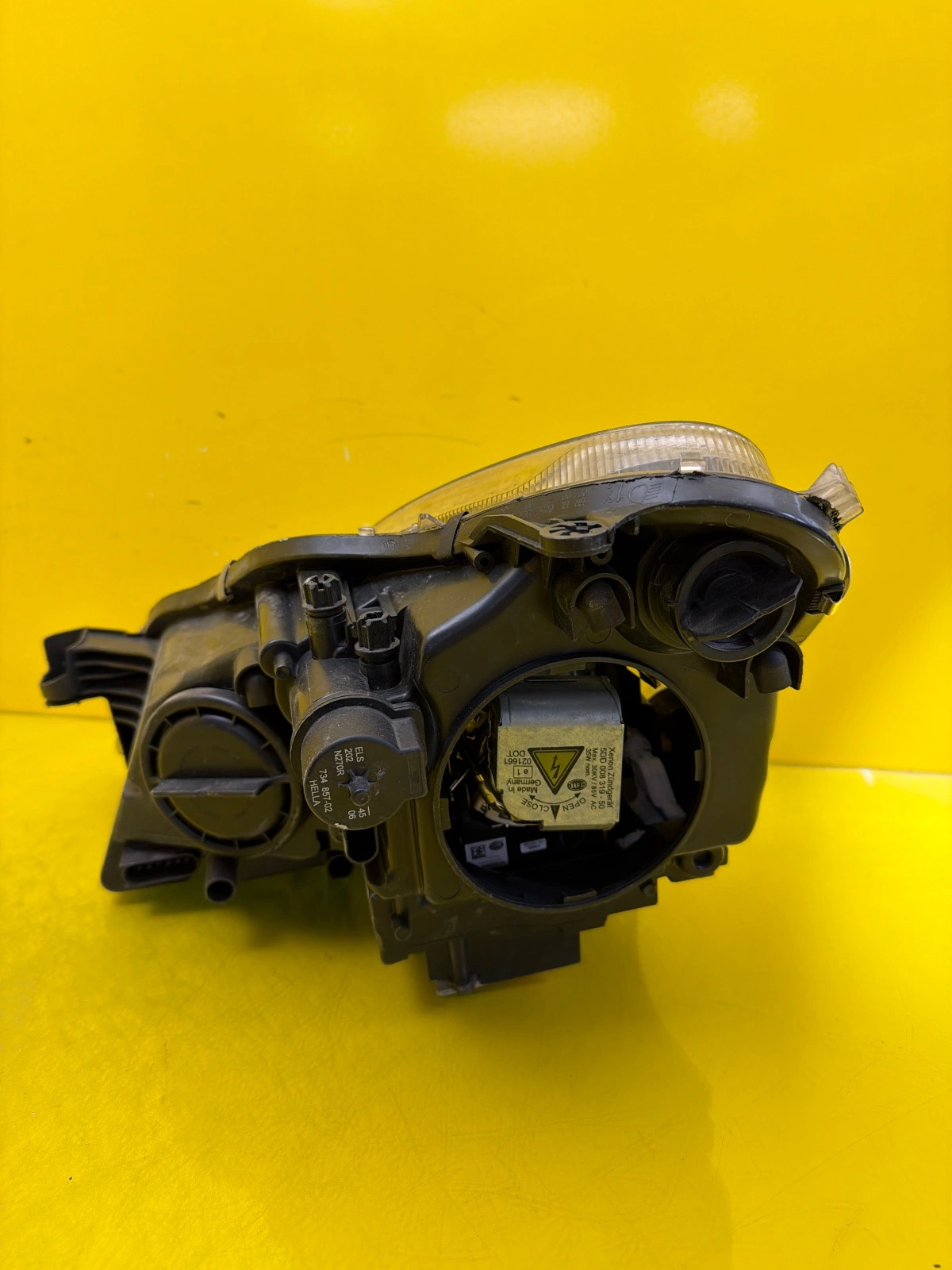 Far dreapta Bi-Xenon OEM 32286 - Image 2