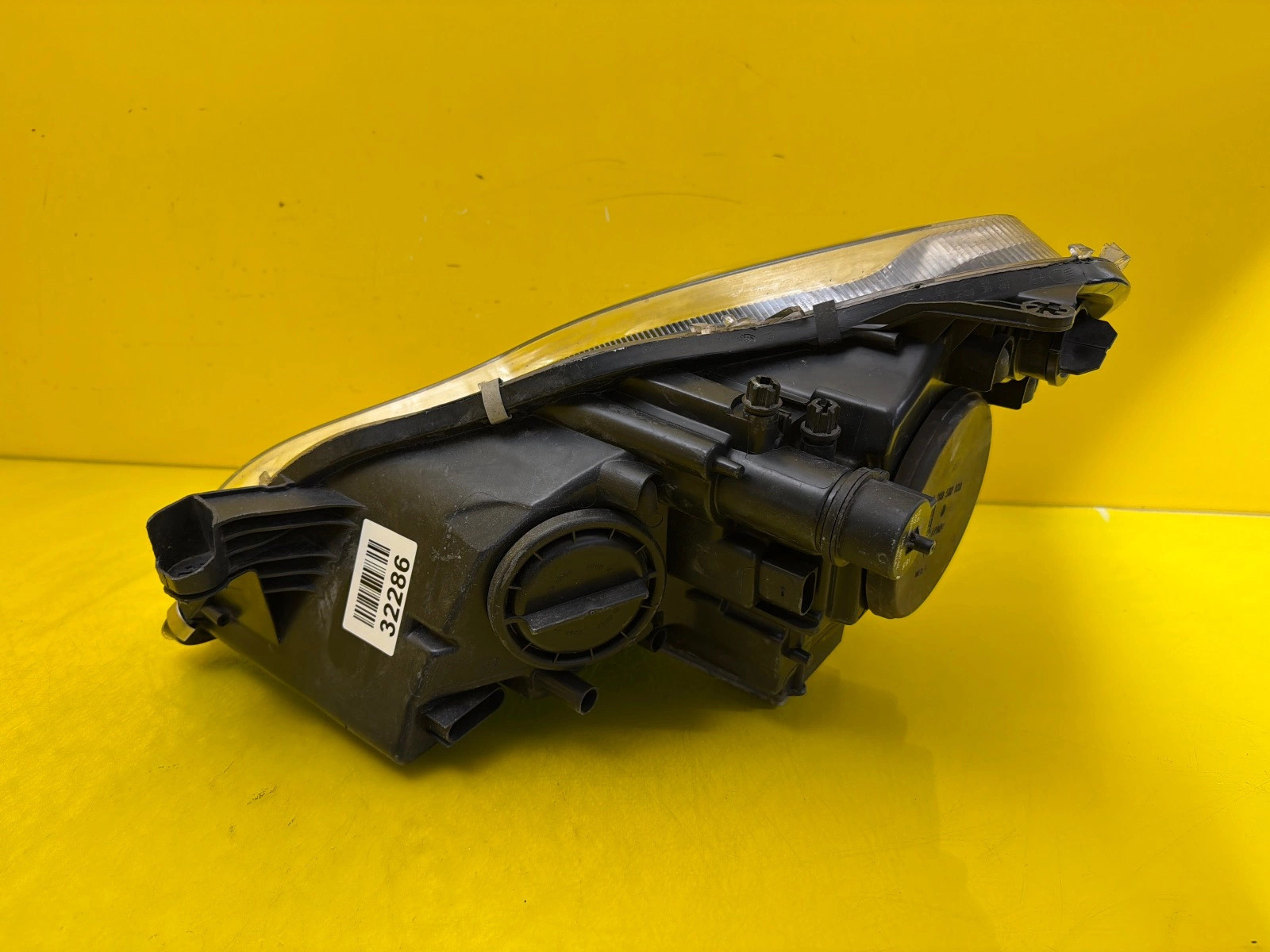 Far dreapta Bi-Xenon OEM 32286 - Image 3