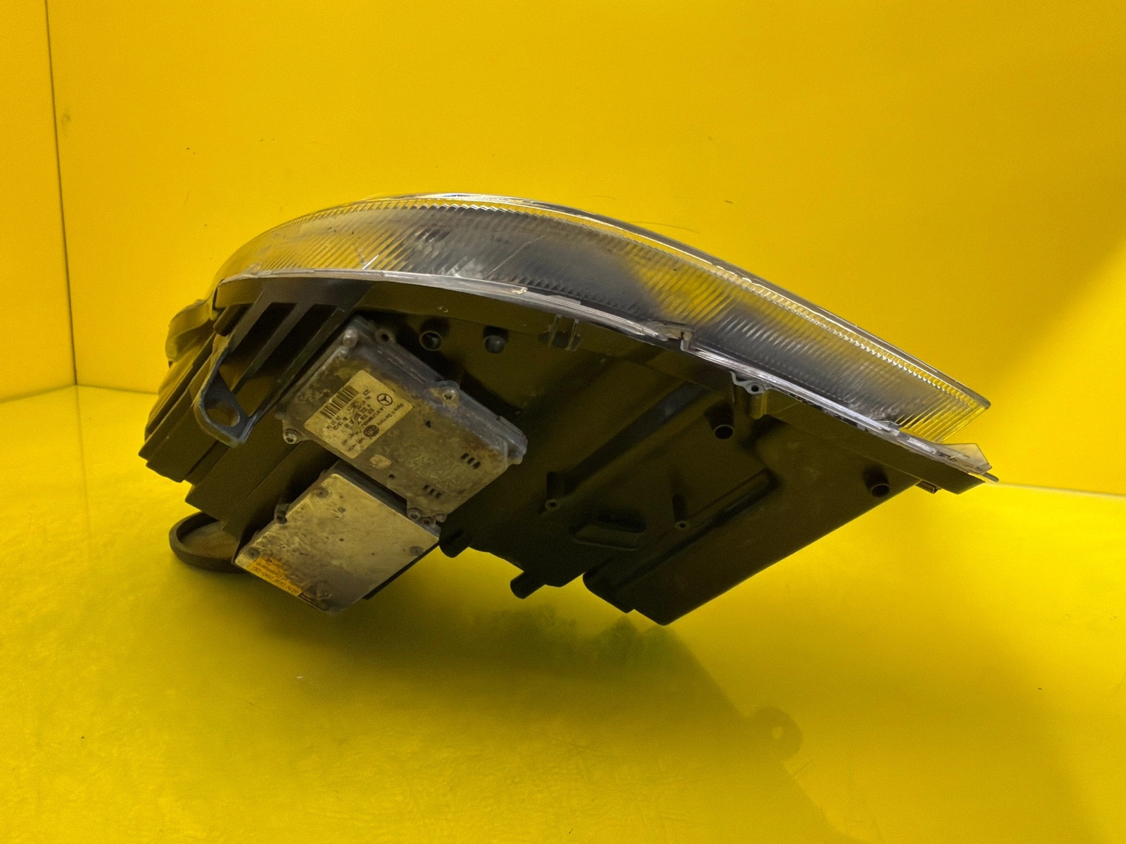 Far dreapta Bi-Xenon OEM 32286 - Image 5